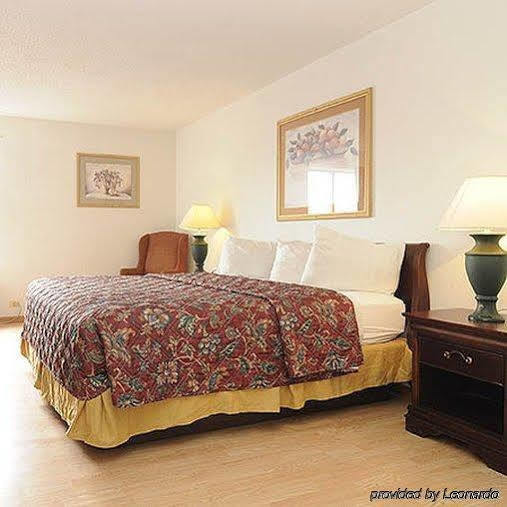 Days Inn By Wyndham Calumet Park Ngoại thất bức ảnh